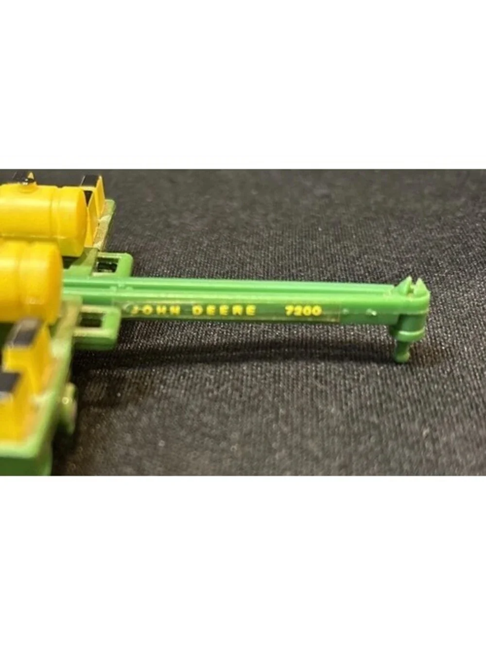 Vintage 1992 Ertl John Deere 12 Row Planter Model 7200 1/64 Toy Great Condition